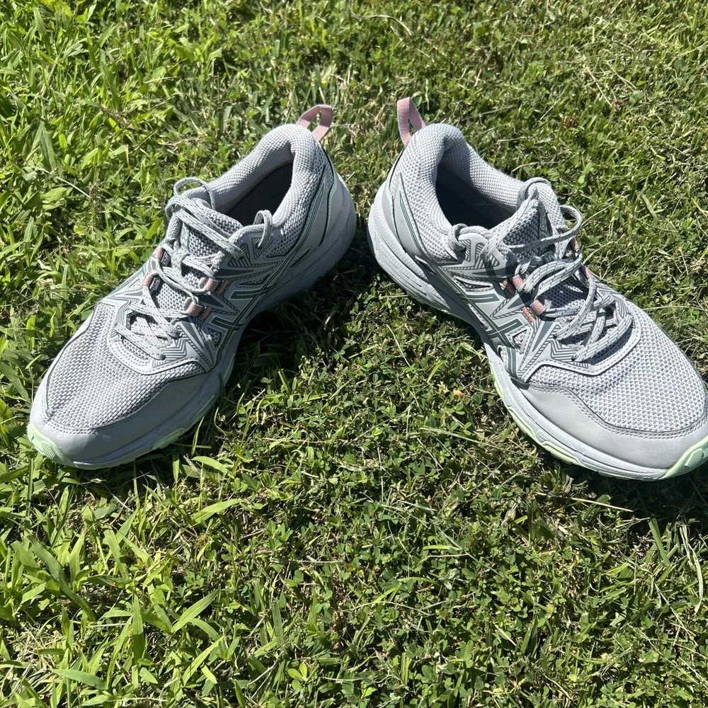 Asics size 10